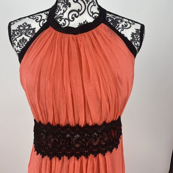 NWT Daisy Salmon Cross Back With Lace See Through Trim Maxi Dress. Sz Large - Picture 3 of 11
